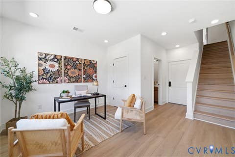 Tiny photo for 112 Manchester Mews, Richmond, VA 23224 (MLS # 2621158)