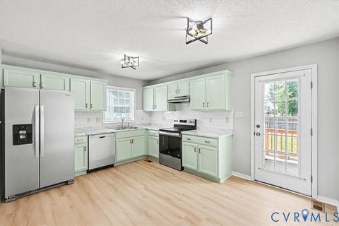 Tiny photo for 10017 Chartwood Court, Sandston, VA 23150 (MLS # 2617307)