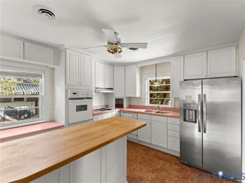 Tiny photo for 4608 Grove Avenue, Richmond, VA 23226 (MLS # 2622052)