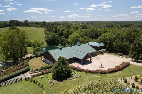 240 Stoneleigh Road Palmyra VA 22963