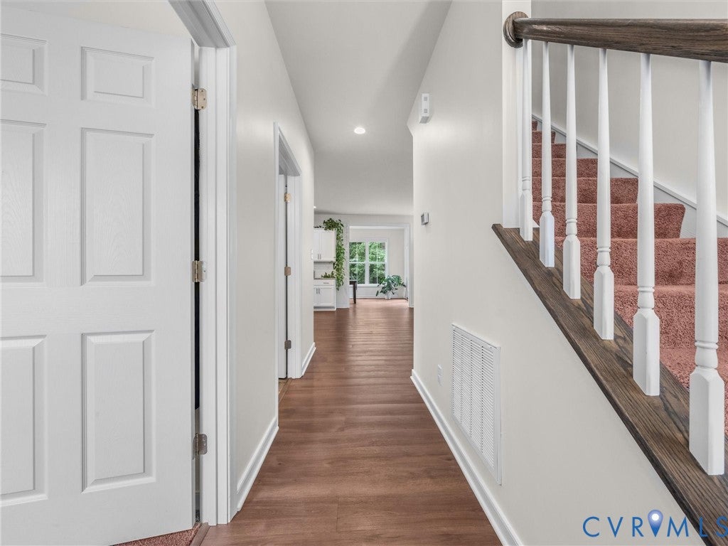 5124 Laurel Park Court