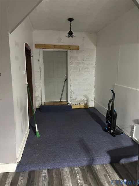 Tiny photo for 650 S Jones Street, Petersburg, VA 23803 (MLS # 2533541)