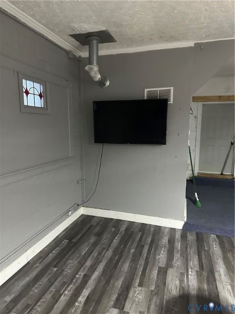 Tiny photo for 650 S Jones Street, Petersburg, VA 23803 (MLS # 2533541)