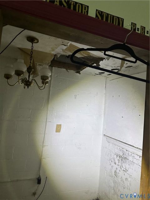 Tiny photo for 650 S Jones Street, Petersburg, VA 23803 (MLS # 2533541)