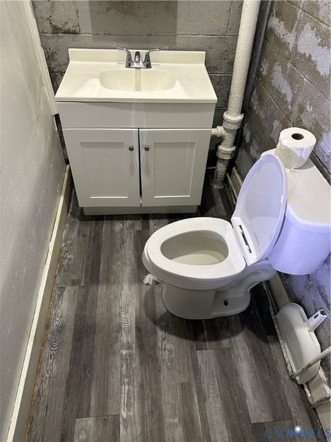 Tiny photo for 650 S Jones Street, Petersburg, VA 23803 (MLS # 2533541)