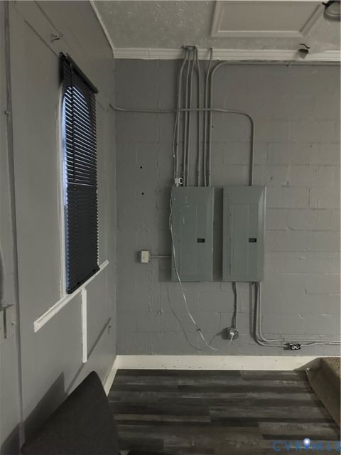 Tiny photo for 650 S Jones Street, Petersburg, VA 23803 (MLS # 2533541)