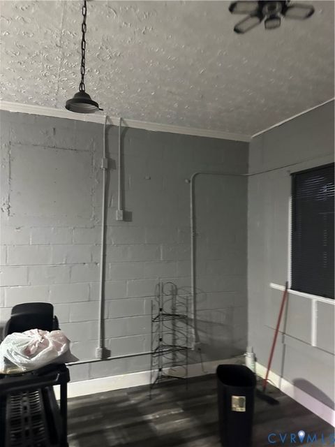 Tiny photo for 650 S Jones Street, Petersburg, VA 23803 (MLS # 2533541)