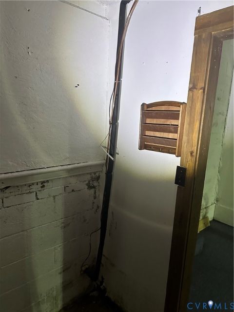 Tiny photo for 650 S Jones Street, Petersburg, VA 23803 (MLS # 2533541)