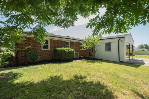 A home in South Chesterfield