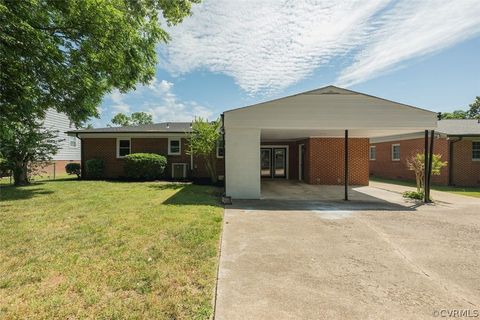 A home in South Chesterfield