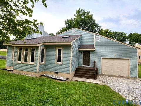 Photo of 8207 Skirmish Lane, Mechanicsville, VA 23111 (MLS # 2622512)