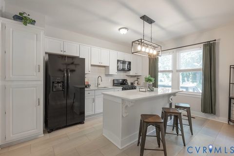 Tiny photo for 808 N 35th Street, Richmond, VA 23223 (MLS # 2610640)