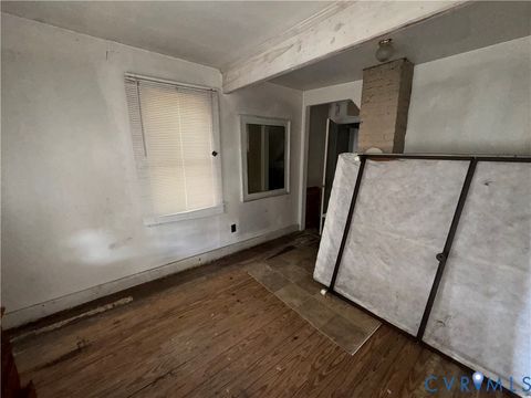 Tiny photo for 303 Purdy Road, Emporia, VA 23847 (MLS # 2613914)