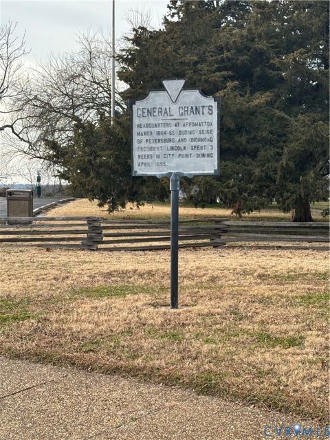 Tiny photo for 403 Spruance Street, Hopewell, VA 23860 (MLS # 2600167)