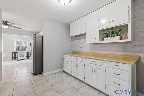 Tiny photo for 403 Spruance Street, Hopewell, VA 23860 (MLS # 2600167)