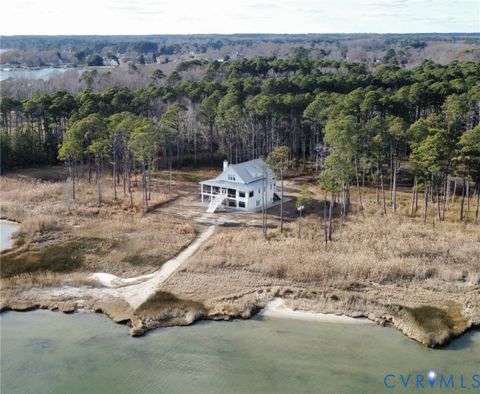 Tiny photo for 147 Galway Bay Lane, Kilmarnock, VA 22482 (MLS # 2532968)