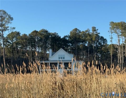 Tiny photo for 147 Galway Bay Lane, Kilmarnock, VA 22482 (MLS # 2532968)
