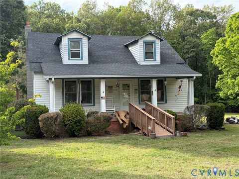 Photo of 31125 N James Madison Highway, New Canton, VA 23123 (MLS # 2612505)