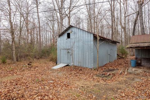 A home in Aylett