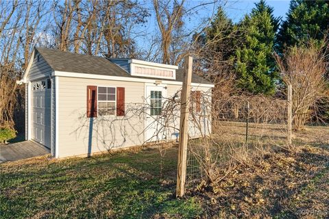 A home in Dunnsville