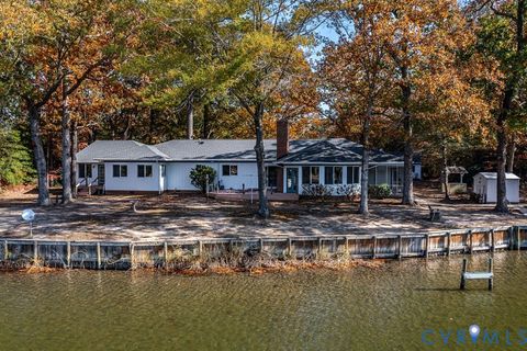 Tiny photo for 492 Pine Reach Drive Dr, Kilmarnock, VA 22482 (MLS # 2613840)