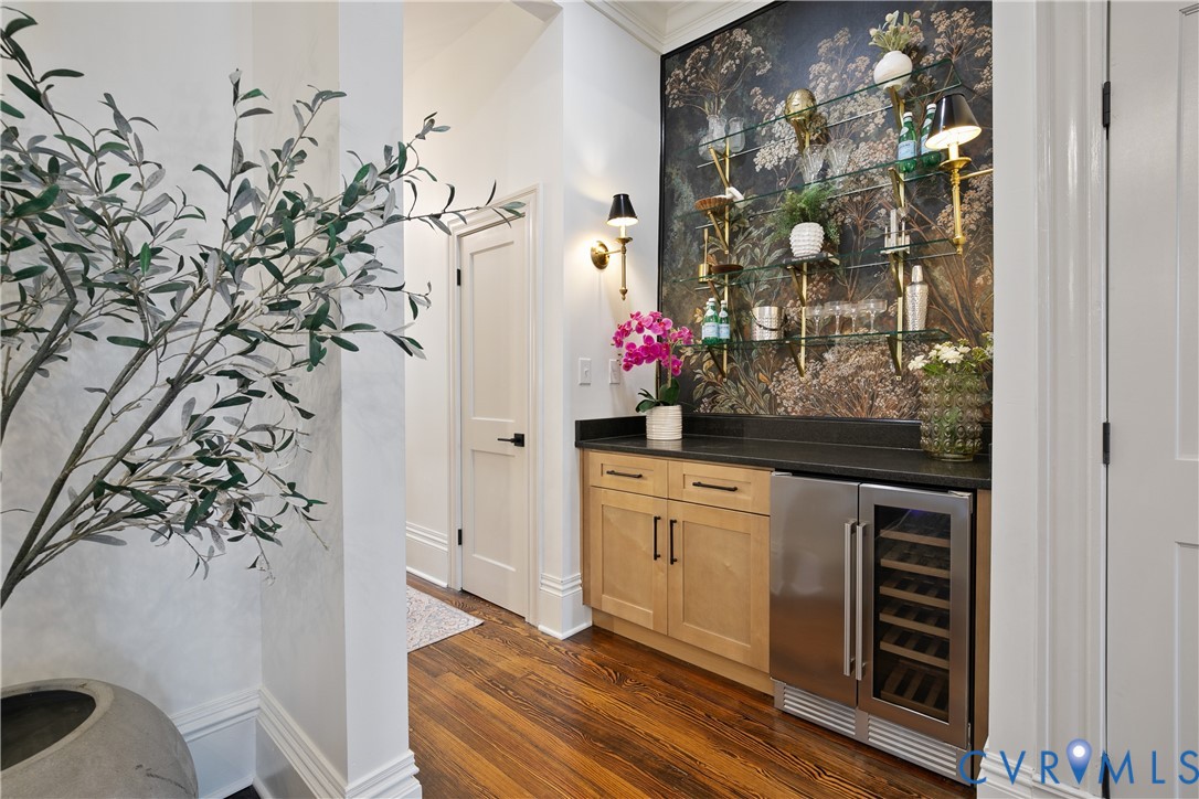 2511 Kensington Avenue