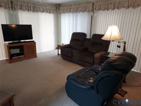 Tiny photo for 813 Smithfield Avenue, Hopewell, VA 23860 (MLS # 2605184)