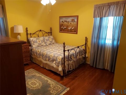 Tiny photo for 813 Smithfield Avenue, Hopewell, VA 23860 (MLS # 2605184)