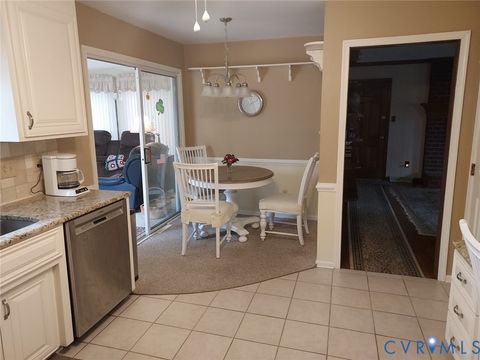 Tiny photo for 813 Smithfield Avenue, Hopewell, VA 23860 (MLS # 2605184)