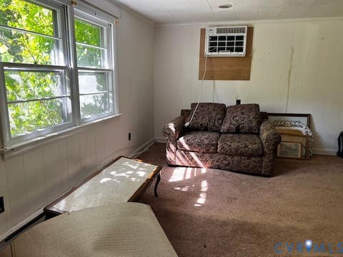 Tiny photo for 565 Town Bridge Road, Saluda, VA 23149 (MLS # 2622213)