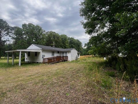 Tiny photo for 565 Town Bridge Road, Saluda, VA 23149 (MLS # 2622213)