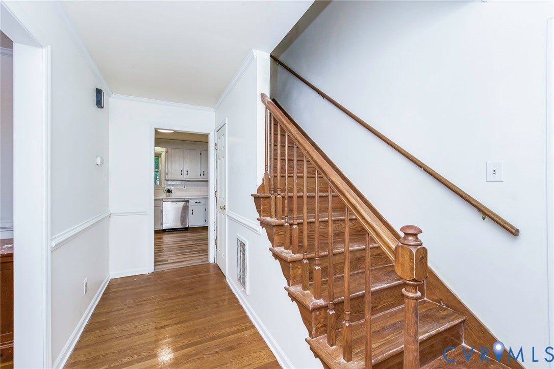 720 Dove Path Lane