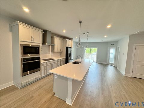 Tiny photo for 1025 N Lombardy Street #B, Richmond, VA 23220 (MLS # 2531393)