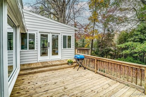 A home in Colonial Heights