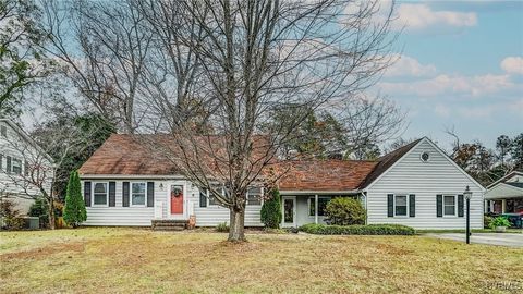 A home in Colonial Heights