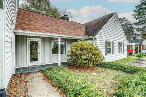 A home in Colonial Heights