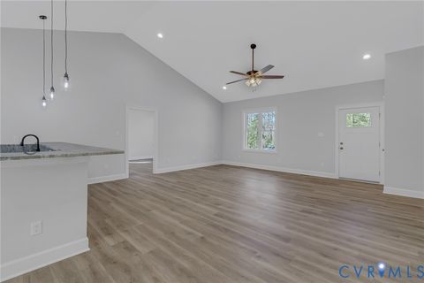 Tiny photo for 3157 Irvington Road, Irvington, VA 22480 (MLS # 2608501)