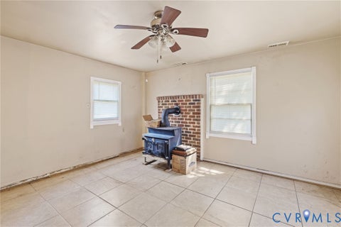 Tiny photo for 654 Confederate Avenue, Petersburg, VA 23803 (MLS # 2625467)
