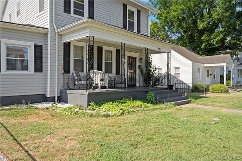 A home in Colonial Heights