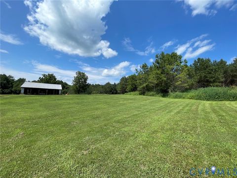 Tiny photo for 1 Deer Run Road, Blackstone, VA 23824 (MLS # 2619111)