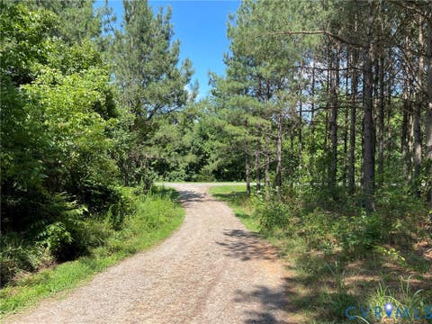 Photo of 1 Deer Run Road, Blackstone, VA 23824 (MLS # 2619111)