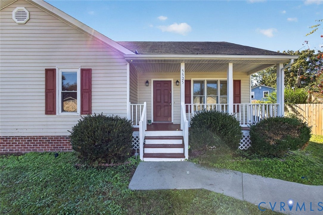 5525 Cypressleaf Drive - Photo 4