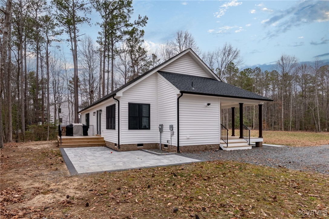 526 River Bluff Lane