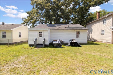 Tiny photo for 403 Boggart Street, Franklin, VA 23851 (MLS # 2621068)