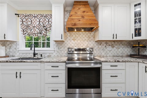 Tiny photo for 13411 Queensgate Road, Chesterfield, VA 23114 (MLS # 2624402)