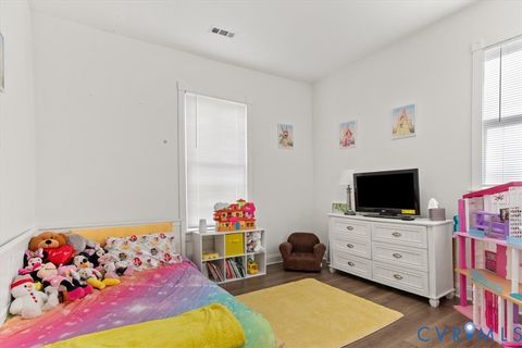 Tiny photo for 332 Saint Andrew Street, Petersburg, VA 23803 (MLS # 2531097)