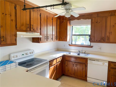 Tiny photo for 3100 S Ridge Drive, Chesterfield, VA 23112 (MLS # 2625102)