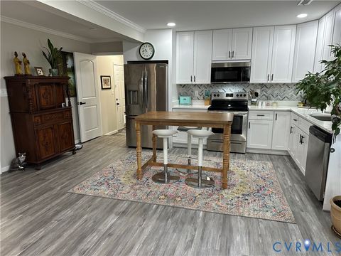 Tiny photo for 305 Myrtle Street #A, Ashland, VA 23005 (MLS # 2610416)