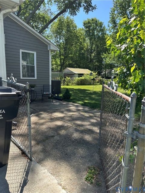 Tiny photo for 305 Myrtle Street #A, Ashland, VA 23005 (MLS # 2610416)