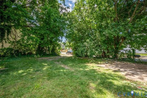 Tiny photo for 1816 Everett Street, Richmond, VA 23224 (MLS # 2612948)